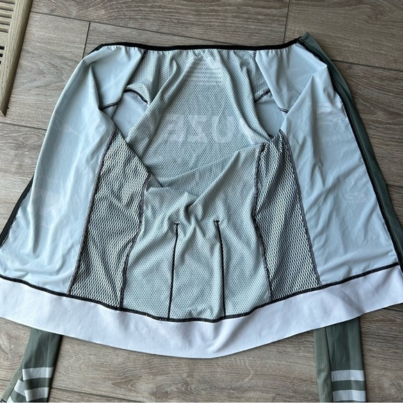 Peak Run Performance  Love The Pain Pusey Jersey Jacket - Picture 10 of 16